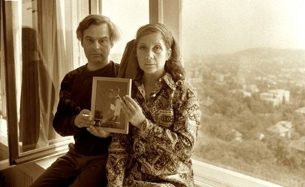 Könyv Ruttkai Éváról és Latinovitsról