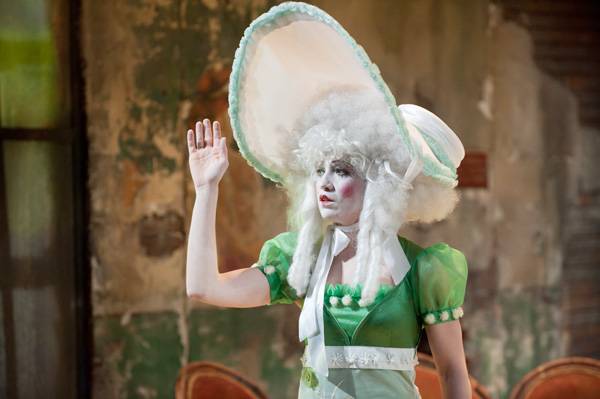 Szarajevóba utazik a Leonce és Léna