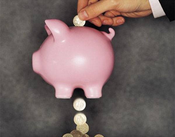 Alig utalnak pénzt haza a külföldön dolgozó román vendégmunkások