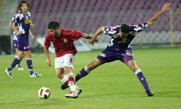 Megelőzte az U a CFR-t