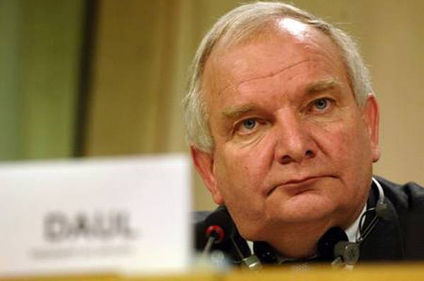 Joseph Daul „ijesztőnek” tartja a román koalíció igazságügyi politikáját 