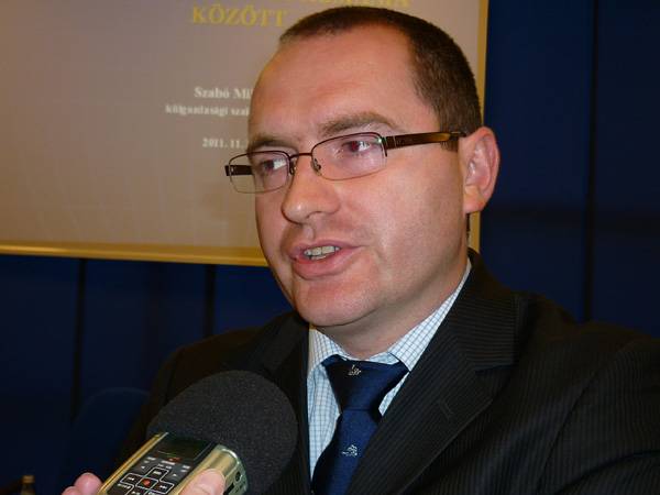 Korodi Attila nem pártolja, hogy az RMDSZ támogatást nyújtson a PSD-nek •  Fotó: A szerző felvétele