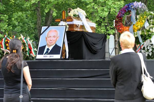 Eltemették Mádl Ferencet