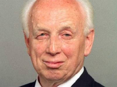 Elhunyt Mádl Ferenc