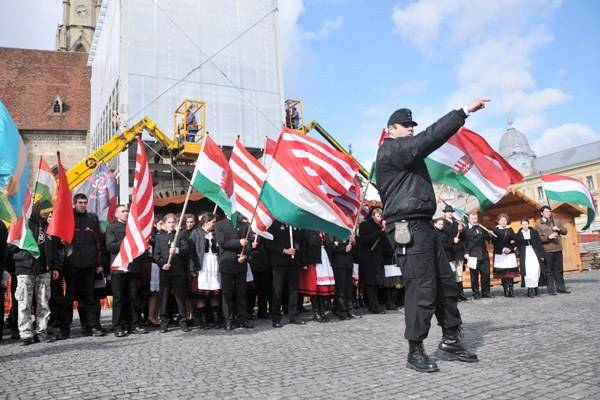 Elítélik a székely gárdisták és vármegyések március 15-i, kolozsvári megnyilvánulásait