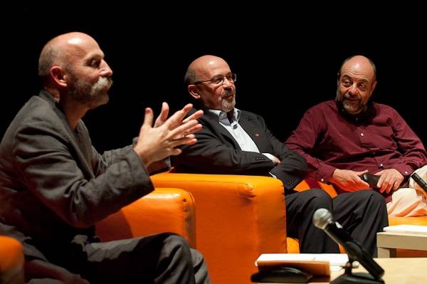 Rendhagyó módon mutatták be Markó Béla verseskötetét Kolozsváron