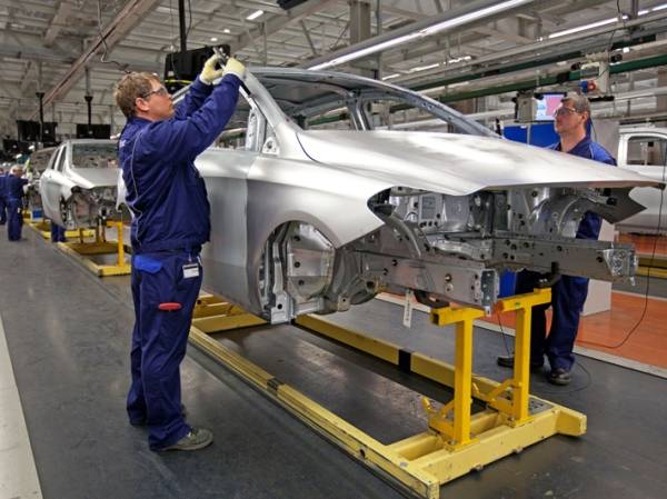 EU: betilthatják a Mercedest?