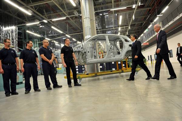 Megindult a termelés a magyarországi Mercedesnél