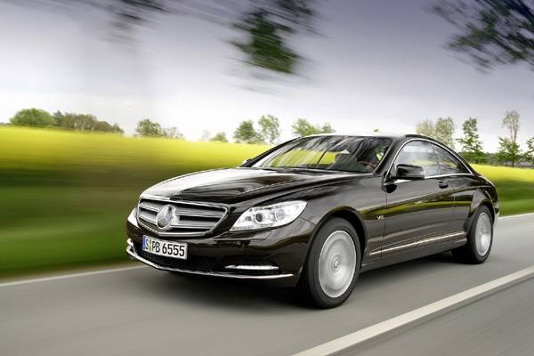 Új motor a Mercedes CL-ben