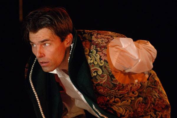 Színház és méreg Nagyváradon is