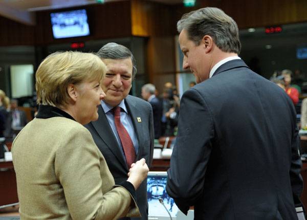 Csatlakoztunk a stabilitási paktumhoz, Nagy-Britannia és Csehország kimaradt 