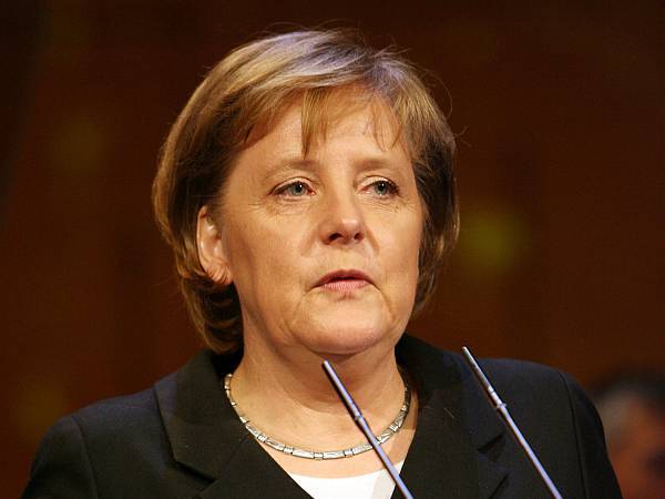 Alkotmánybíróság előtt a Görögországnak szánt segélycsomag