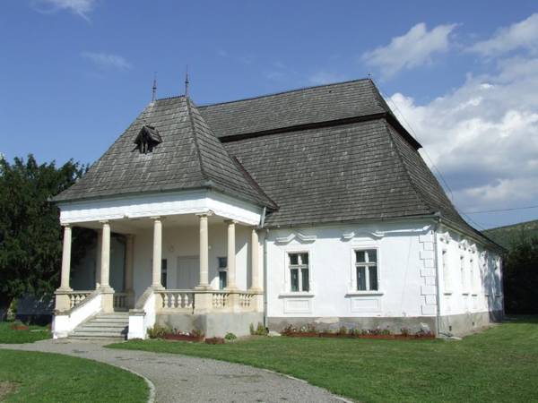 Szimbolikusan hazatér Zágonba Mikes 