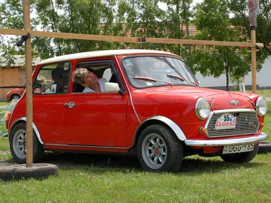 Mini-világtalálkozó a Balatonnál