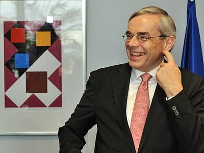 Rekord válságfinanszírozás