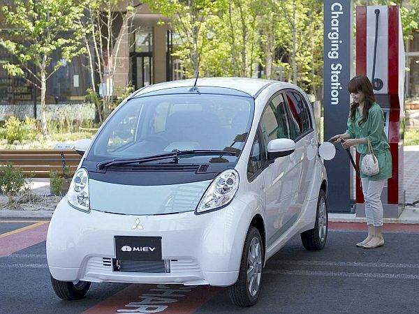 Elektromos autót mutatott be a Mitsubishi