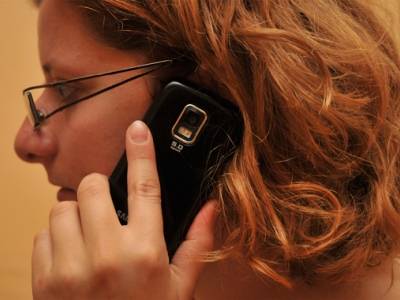 WHO: a mobiltelefon rákkeltő lehet