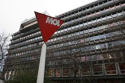 Kontraproduktív túlpolitizálás?