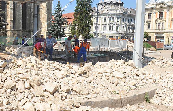 Mátyás-szoborcsoport: restaurálás majd, ha fagy