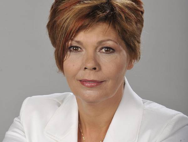 Lebontani a falakat - interjú Halász Zsuzsával