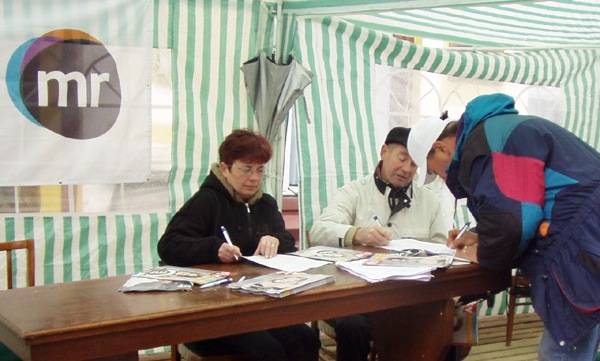 Egy sátor alatt a közszolgálati médiumok
