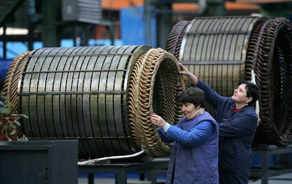 A munkavállalók közel egynegyede hivatalosan a minimálbért kapja 