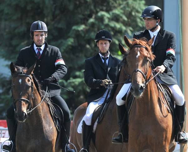 Aranyérmes a magyar férfiváltó