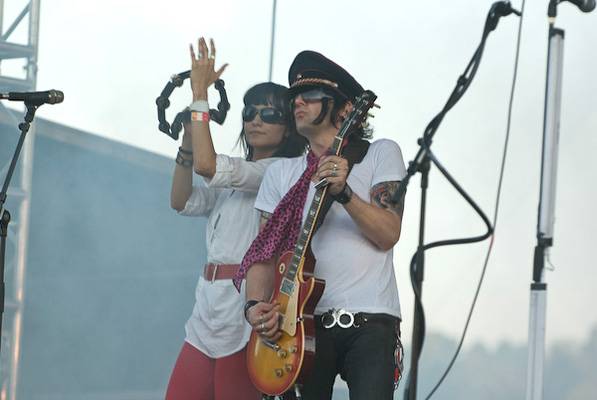 Négyállomásos erdélyi turnén a Neo