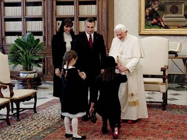 Orbán Viktort fogadta a pápa