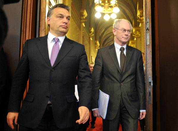 Orbán visszaszerezné a bővítés lendületét