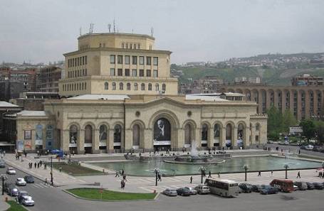 Bekeményített az örmény parlament