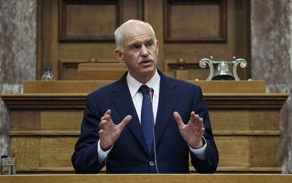 Elmarad a görög referendum