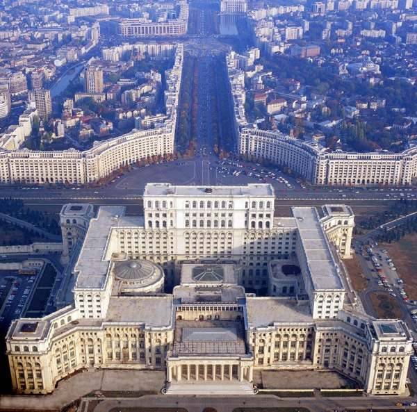 Egykamarás legyen-e a román parlament?