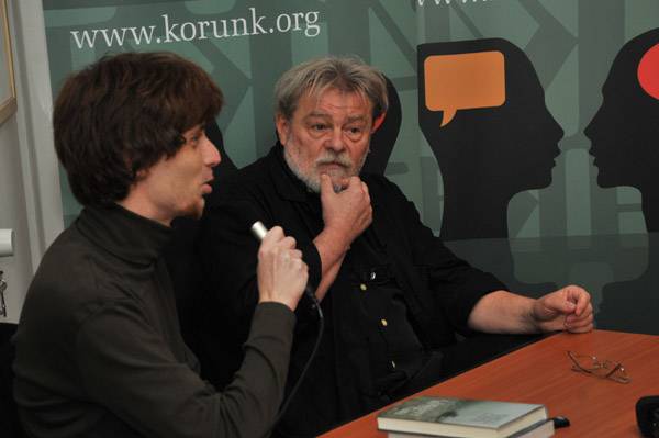 Parti Nagy Lajos budapesti költő, író olvasott fel Kolozsváron