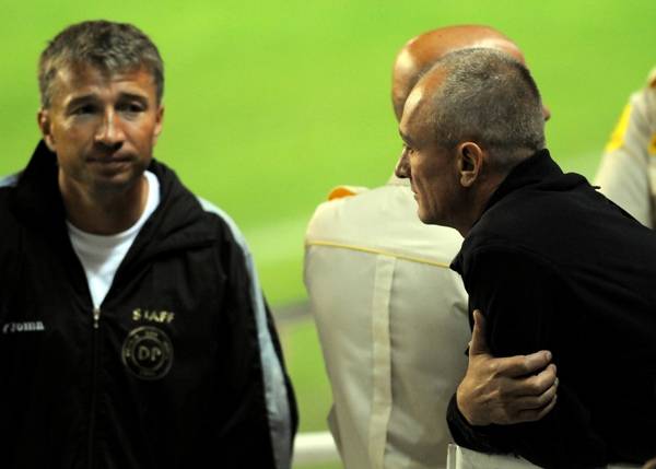 Dan Petrescu szerződést bontott csodacsapatával