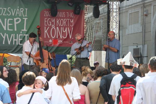 Sikerrel zárult tegnap a második Kolozsvári Ünnepi Könyvhét