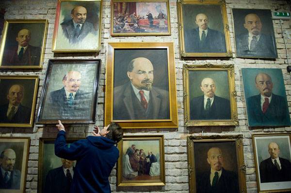 Kommunista relikviák árverése