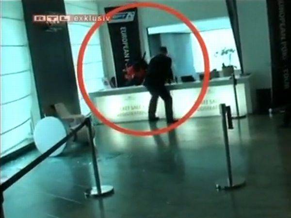 (VIDEÓ) Fegyveres támadás érte a legnagyobb német pókertornát 