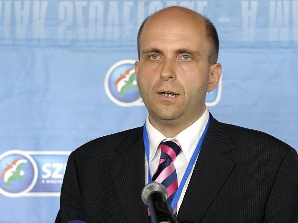 Retkes nemzeti SZDSZ-t akar