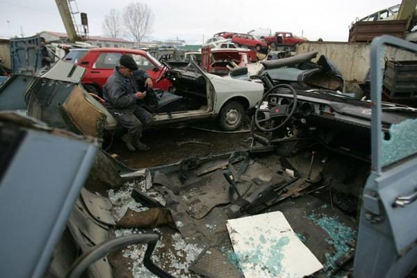 Tapogatózás a roncsautópiacon