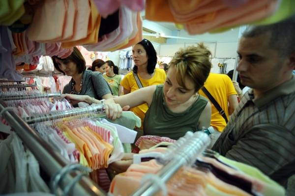 Drágulhatnak a ruházati cikkek