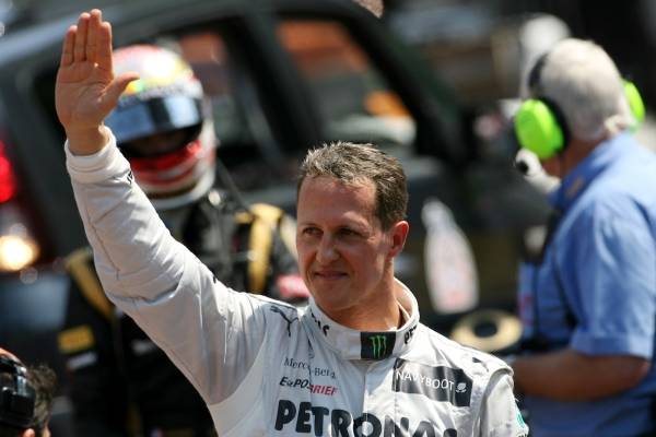 Michael Schumacher ismét visszavonul