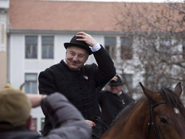Március 15: Semjén lóháton vonult be Kézdivásárhelyre 