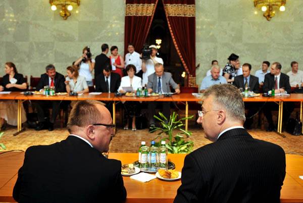 Nemzetpolitikai bizottság alakult