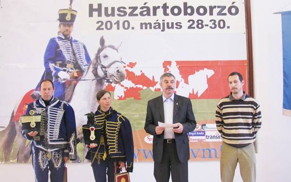 Ló- és lovashuszár-toborzó Háromszéken