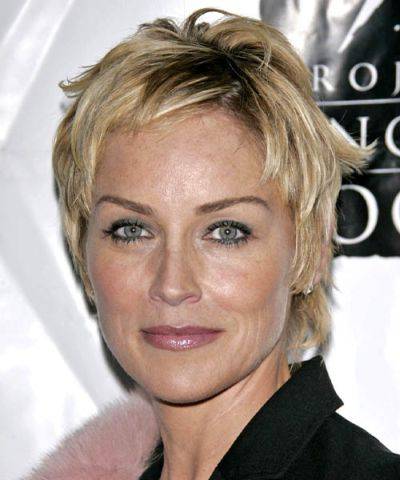 Megérkezett Sharon Stone Bukarestbe, luxusigényei vannak