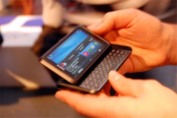 Sokkal gazdaságosabb a komáromi Nokia-gyár, mint nemeszsuki