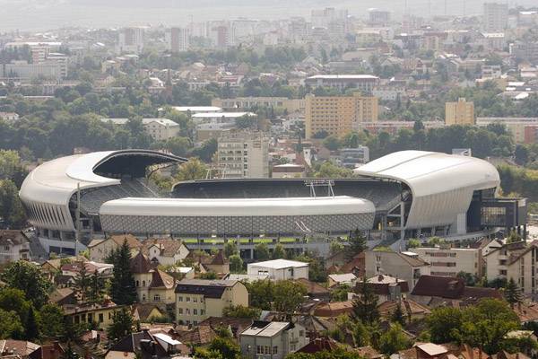 Szombaton megnyílik a Kolozsvár Aréna: Traian Băsescut és Emil Bocot is várják