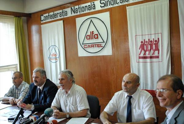 Félmillió szakszervezeti tag sztrájkolt pénteken