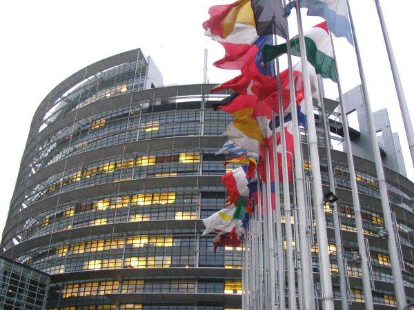 Megszavazta az Európai Parlament az új Európai Bizottságot